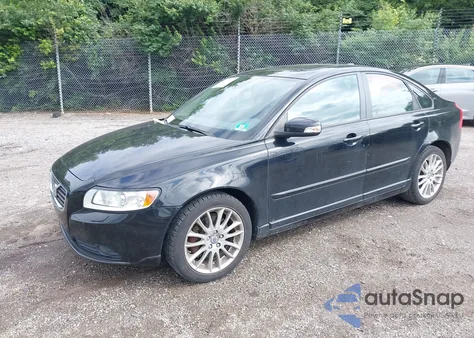 2009 Volvo S40 2.4I from USA, damaged, VIN YV1MS390492462962